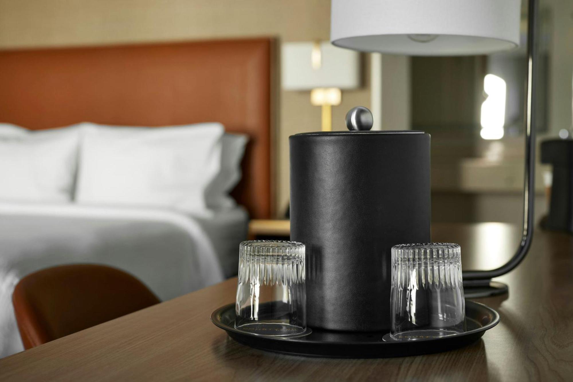 คอร์ตยาร์ด ลอสแองเจลิส พาซาเดนา/โอลด์ทาวน์ Hotel ภายนอก รูปภาพ