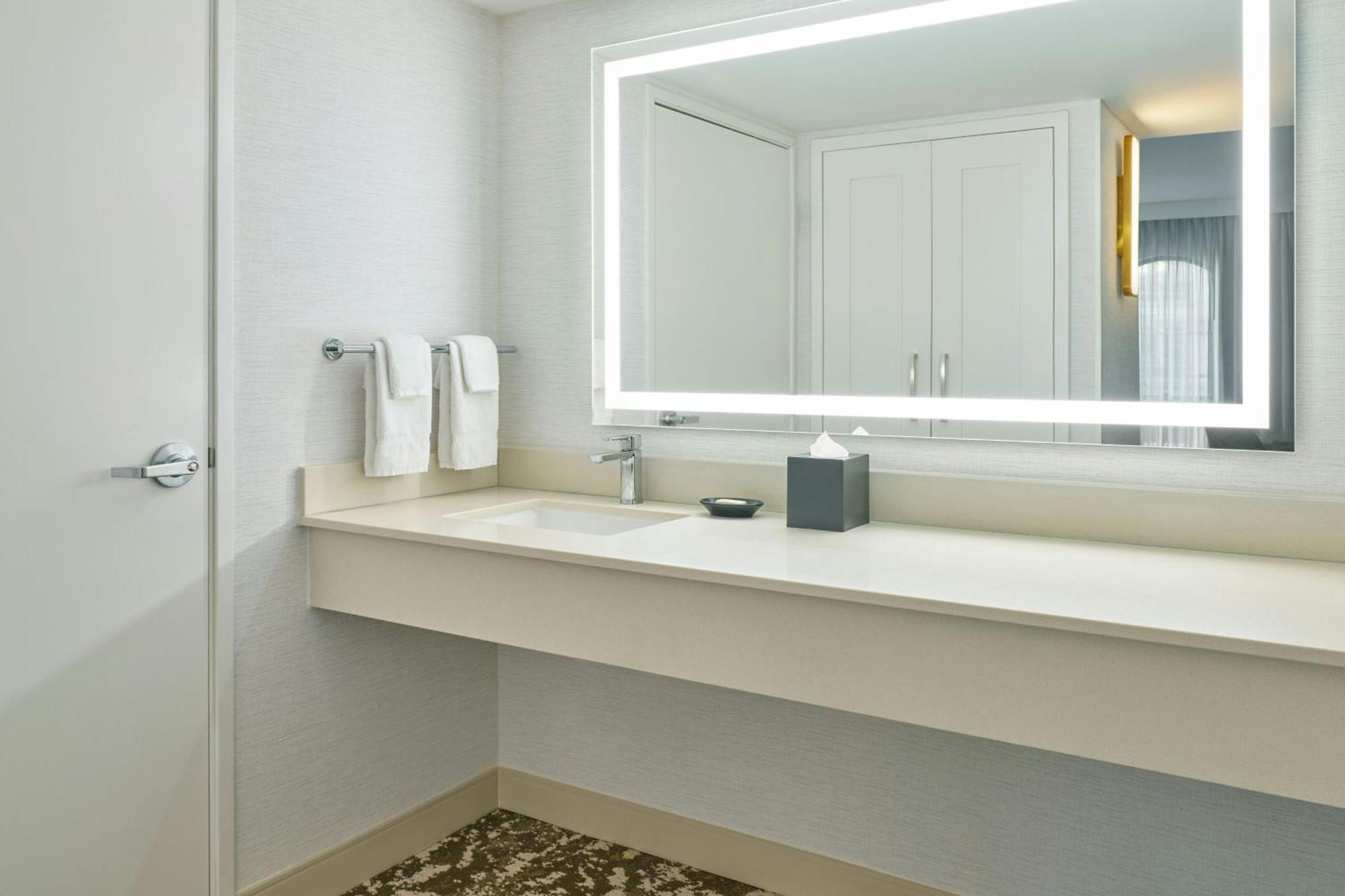 คอร์ตยาร์ด ลอสแองเจลิส พาซาเดนา/โอลด์ทาวน์ Hotel ภายนอก รูปภาพ