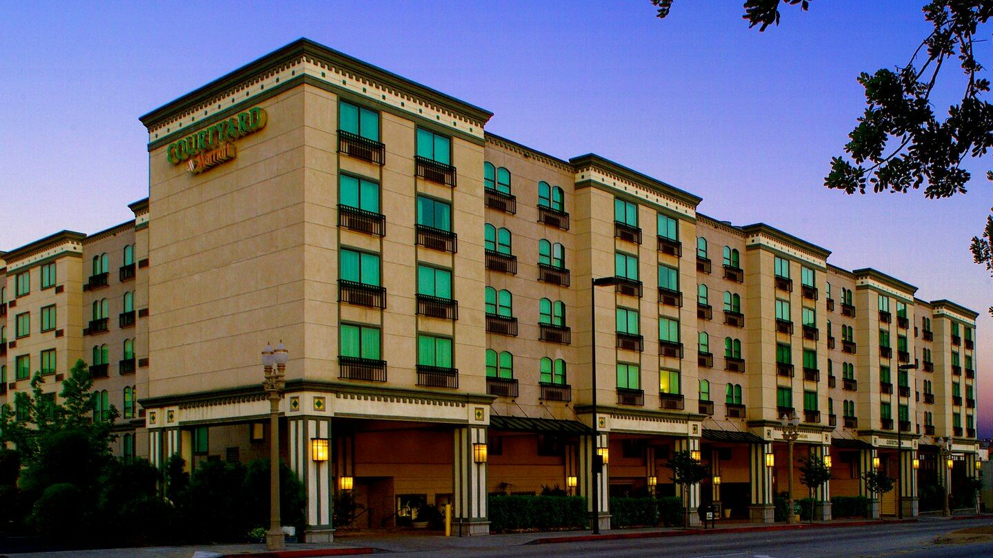 คอร์ตยาร์ด ลอสแองเจลิส พาซาเดนา/โอลด์ทาวน์ Hotel ภายนอก รูปภาพ
