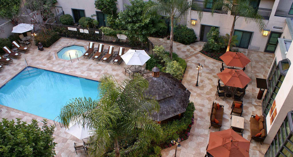 คอร์ตยาร์ด ลอสแองเจลิส พาซาเดนา/โอลด์ทาวน์ Hotel ภายนอก รูปภาพ